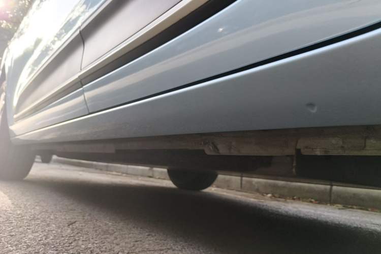 Used Dongfeng NAMMI 01 2024 New Edition 330 Air Left Side Sill