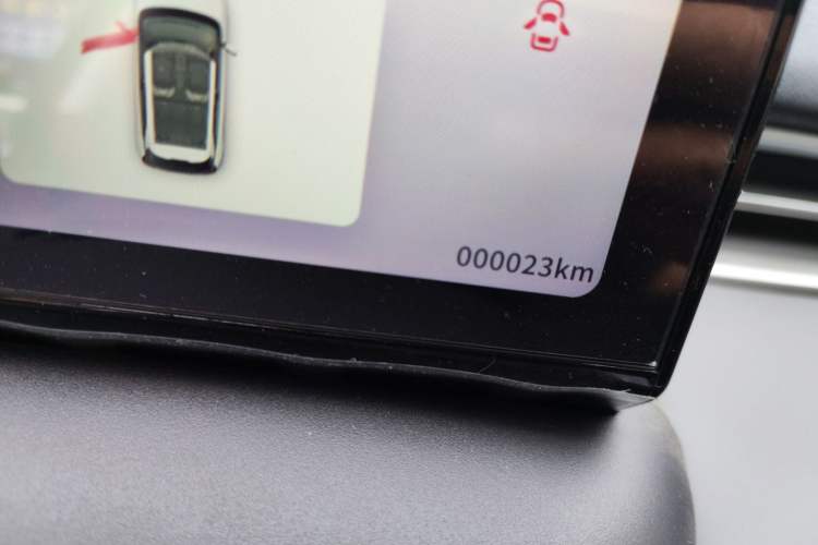 Used Dongfeng NAMMI 01 2024 New Edition 330 Air Odometer Close Up