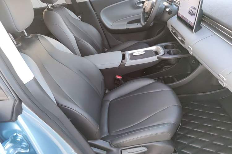 Used Dongfeng NAMMI 01 2024 330 Air Right Front Seat