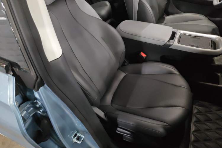 Used Dongfeng NAMMI 01 2024 New Edition 330 Plus Smart+ Right Front Seat