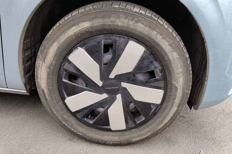 Used Dongfeng NAMMI 01 2024 330 Air Right Front Wheel Hub