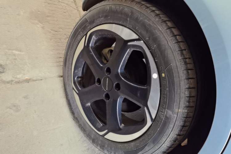 Used Dongfeng NAMMI 01 2024 New Edition 430 Plus Smart+ Right Rear Wheel Hub