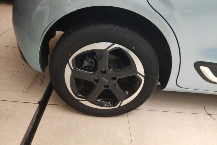 Used Dongfeng NAMMI 01 2024 430 Plus Smart+ Right Rear Wheel Hub