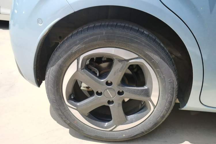 Used Dongfeng NAMMI 01 2024 430 Plus Smart+ Right Rear Wheel Hub