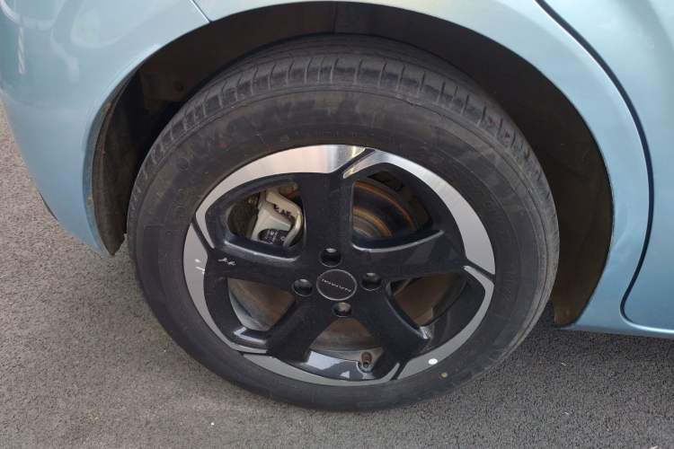 Used Dongfeng NAMMI 01 2024 430 Plus Smart+ Right Rear Wheel Hub