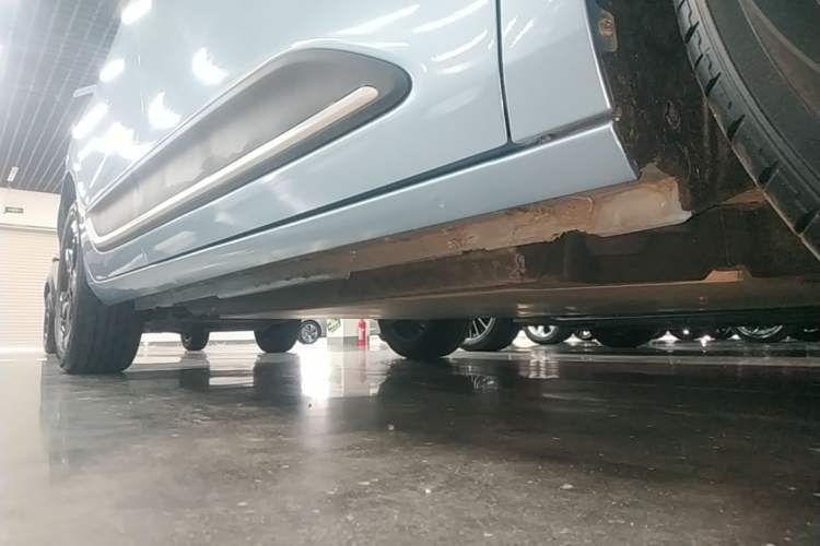 Used Dongfeng NAMMI 01 2024 430 Plus Smart+ Right Side Sill