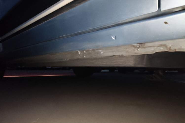 Used Dongfeng NAMMI 01 2024 New Edition 330 Air Right Side Sill