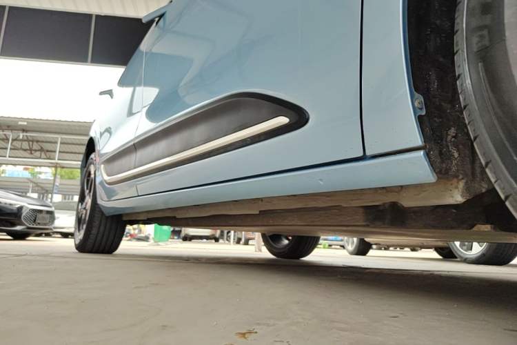 Used Dongfeng NAMMI 01 2024 430 Plus Smart+ Right Side Sill