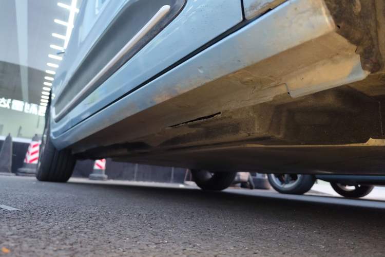 Used Dongfeng NAMMI 01 2024 430 Plus Smart+ Right Side Sill