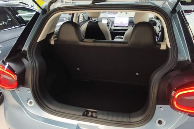 Used Dongfeng NAMMI 01 2024 430 Max Smart+ Trunk