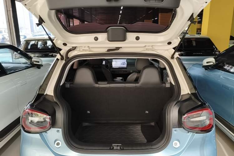 Used Dongfeng NAMMI 01 2024 430 Plus Smart+ Trunk