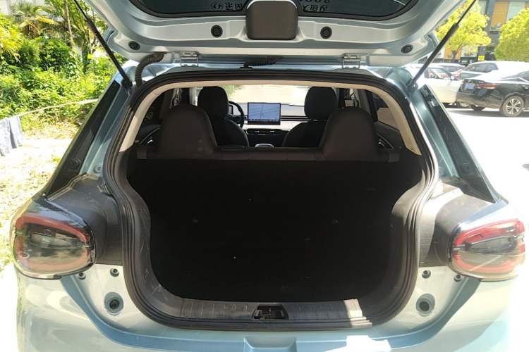 Used Dongfeng NAMMI 01 2024 New Edition 330 Air Trunk