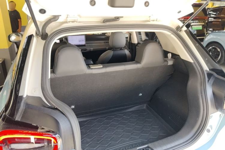 Used Dongfeng NAMMI 01 2024 430 Plus Smart+ Trunk