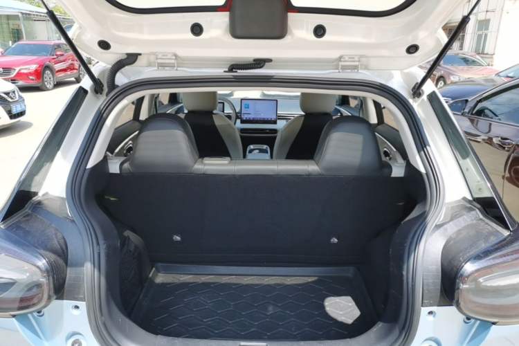 Used Dongfeng NAMMI 01 2024 430 Plus Smart+ Trunk