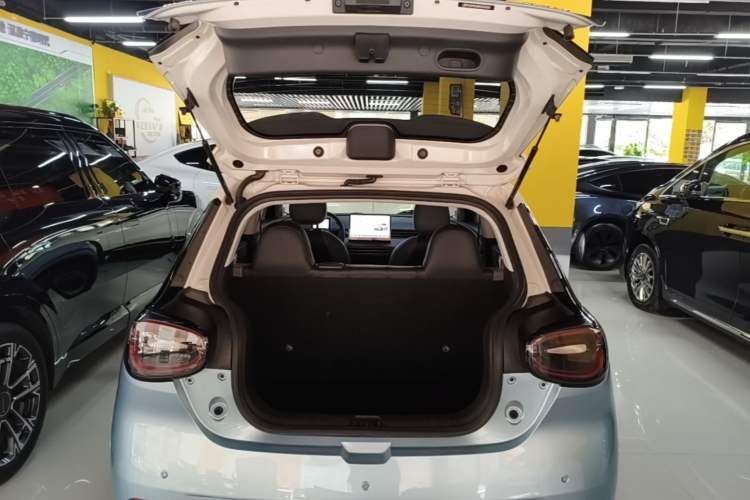 Used Dongfeng NAMMI 01 2024 430 Plus Smart+ Trunk