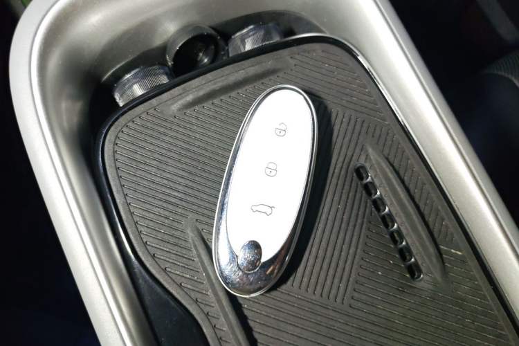 Used Dongfeng NAMMI 01 2024 430 Plus Smart+ Vehicle Key