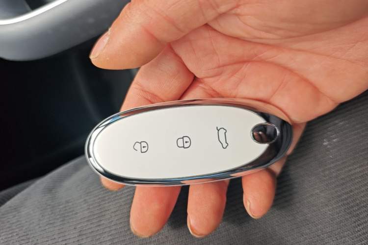 Used Dongfeng NAMMI 01 2024 New Edition 330 Air Vehicle Key