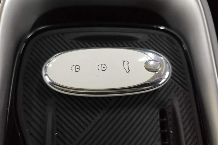 Used Dongfeng NAMMI 01 2024 430 Max Smart+ Vehicle Key