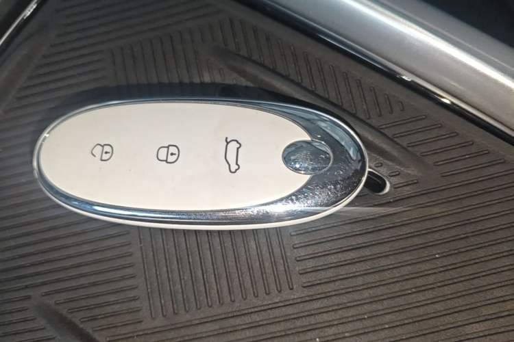 Used Dongfeng NAMMI 01 2024 430 Plus Smart+ Vehicle Key