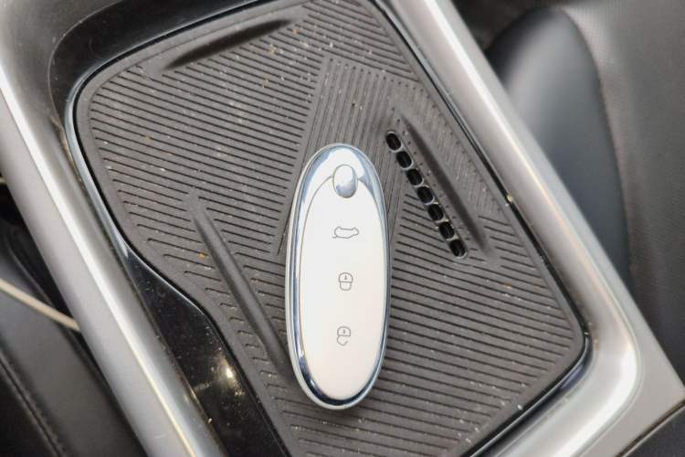 Used Dongfeng NAMMI 01 2024 330 Plus Vehicle Key