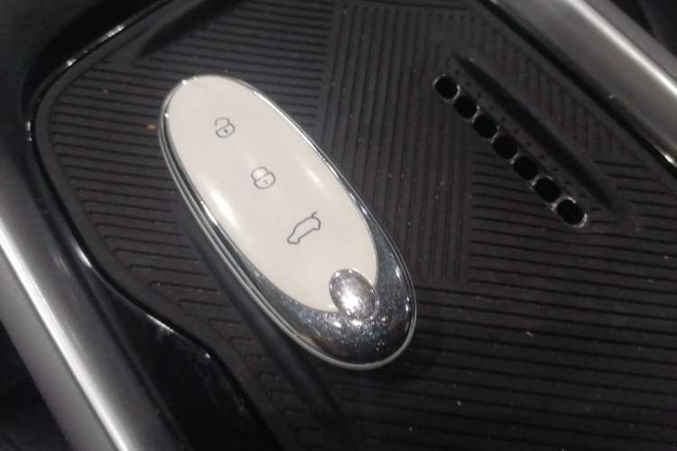 Used Dongfeng NAMMI 01 2024 430 Plus Smart+ Vehicle Key
