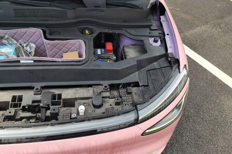 Used Dongfeng NAMMI 01 2024 330 Plus Smart+ Engine Bay Left