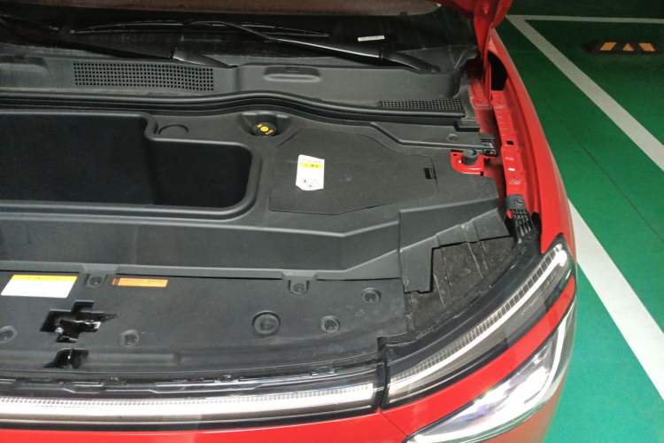 Used Dongfeng NAMMI 01 2024 New Edition 330 Plus Smart+ Engine Bay Left