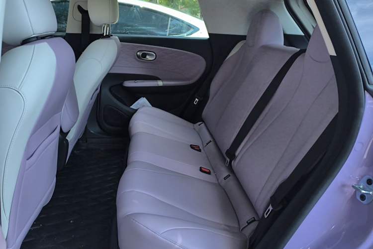 Used Dongfeng NAMMI 01 2024 New Edition 330 Plus Smart+ Left Rear Seat