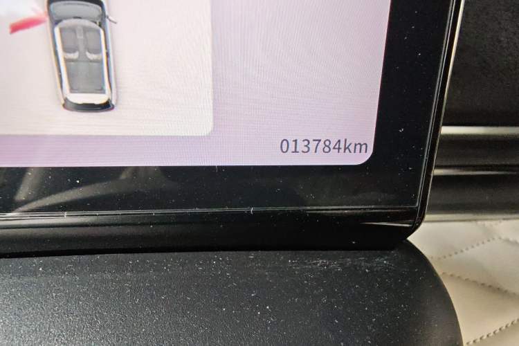 Used Dongfeng NAMMI 01 2024 New Edition 330 Plus Smart+ Odometer Close Up