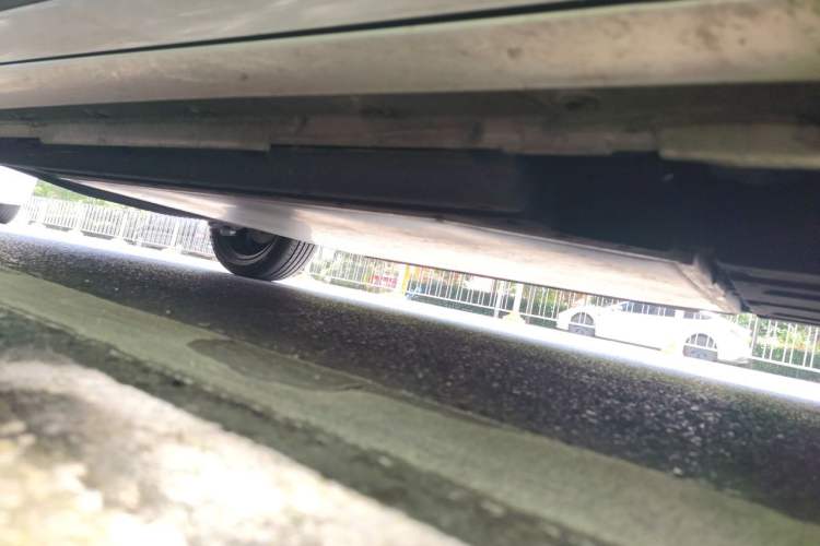 Used Dongfeng NAMMI 01 2024 New Edition 330 Plus Smart+ Chassis Front Right