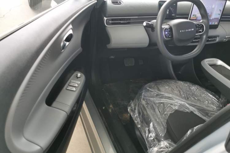 Used Dongfeng NAMMI 01 2024 New Edition 330 Air Interior 3