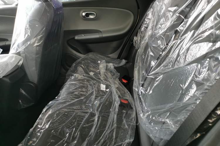 Used Dongfeng NAMMI 01 2024 New Edition 330 Air Interior 4