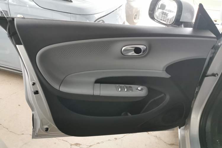 Used Dongfeng NAMMI 01 2024 New Edition 330 Air Interior 7