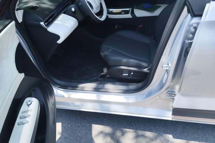 Used Dongfeng NAMMI 01 2024 New Edition 330 Plus Smart+ Left Front Seat