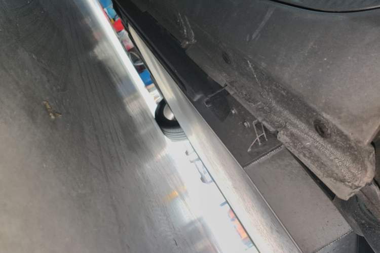 Used Dongfeng NAMMI 01 2024 New Edition 430 Plus Smart+ Left Side Sill