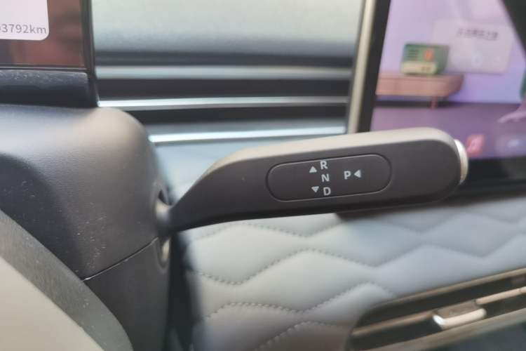 Used Dongfeng NAMMI 01 2024 New Edition 330 Plus Smart+ Gear Lever
