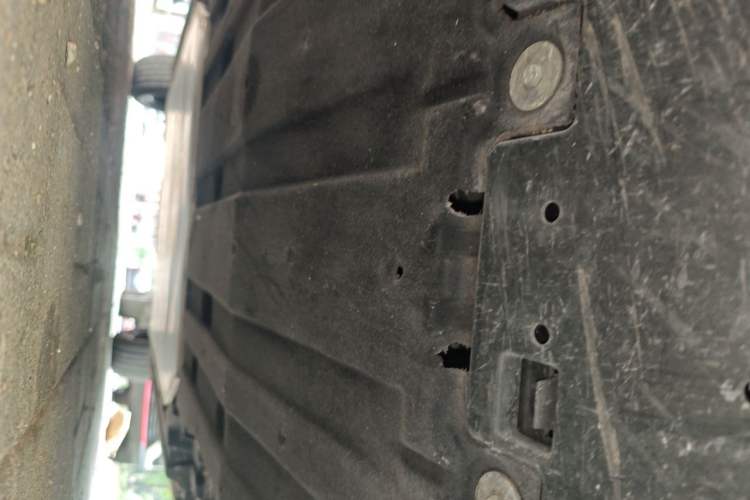 Used Dongfeng NAMMI 01 2024 330 Air Chassis Front