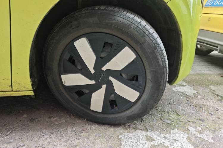 Used Dongfeng NAMMI 01 2024 330 Air Right Front Wheel Hub