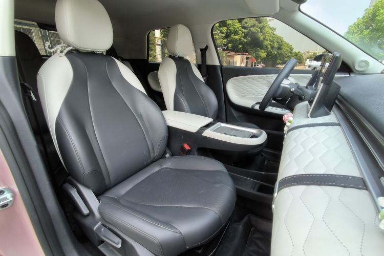 Used Dongfeng NAMMI 01 2024 New Edition 330 Plus Smart+ Interior 2