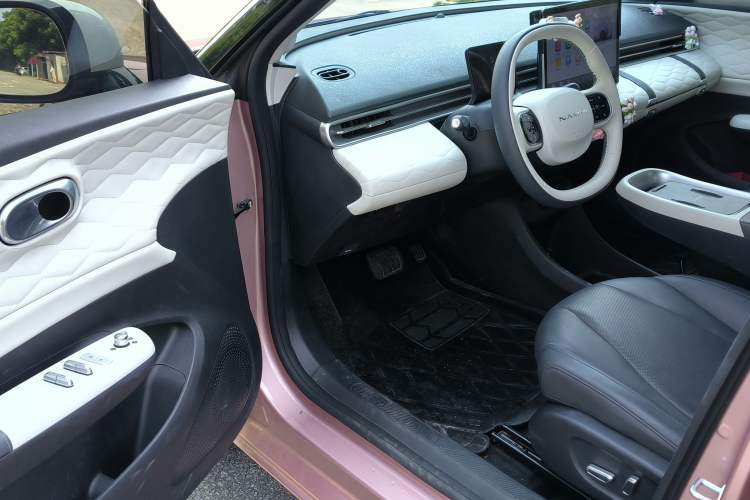 Used Dongfeng NAMMI 01 2024 New Edition 330 Plus Smart+ Interior 6