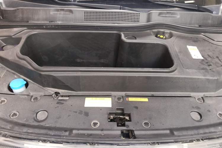 Used Dongfeng NAMMI 01 2024 New Edition 430 Plus Smart+ Engine Bay