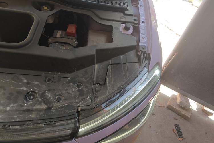 Used Dongfeng NAMMI 01 2024 New Edition 330 Plus Smart+ Engine Bay Left