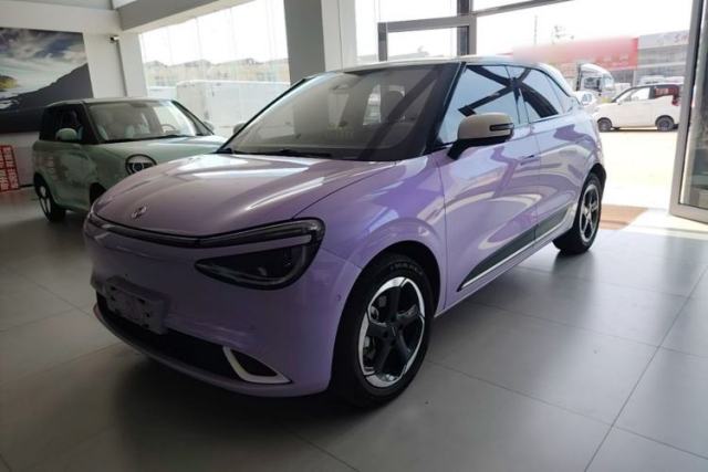 Używany Dongfeng NAMMI 01 2024 New Edition 430 Max Smart+