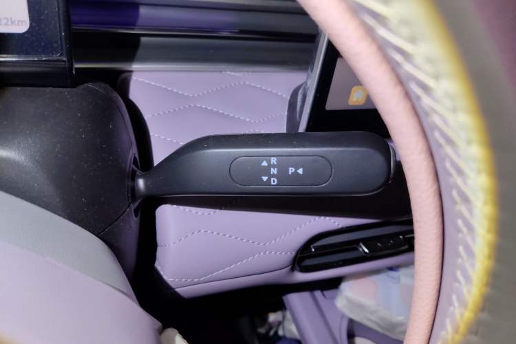 Used Dongfeng NAMMI 01 2024 330 Plus Smart+ Gear Lever