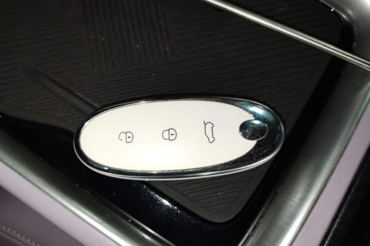 Used Dongfeng NAMMI 01 2024 New Edition 430 Plus Smart+ Interior 1