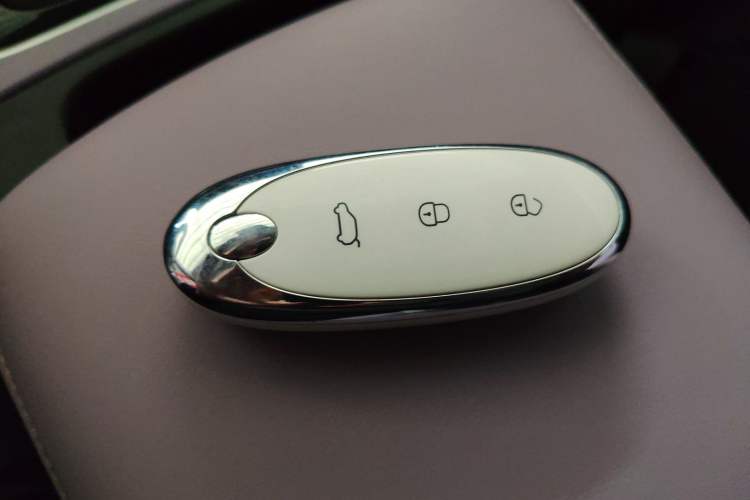 Used Dongfeng NAMMI 01 2024 New Edition 430 Plus Smart+ Interior 1