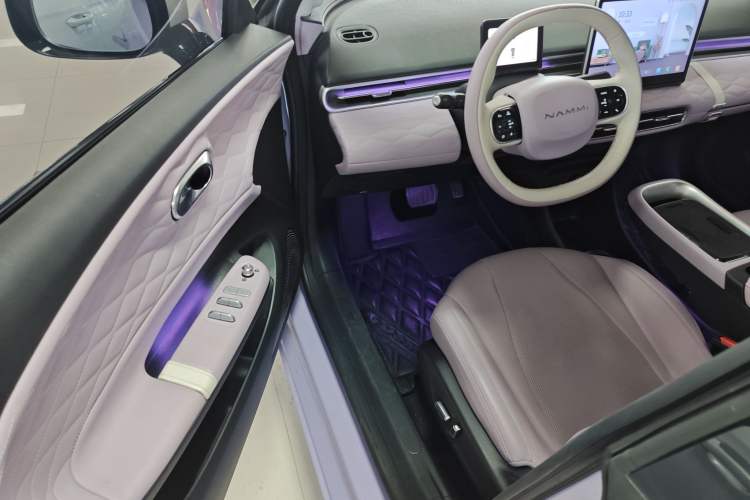 Used Dongfeng NAMMI 01 2024 New Edition 430 Plus Smart+ Interior 2