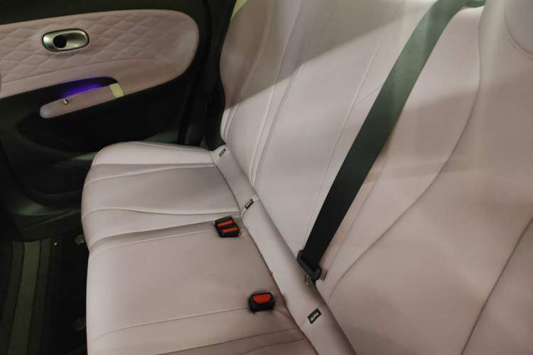 Used Dongfeng NAMMI 01 2024 330 Plus Smart+ Interior 4