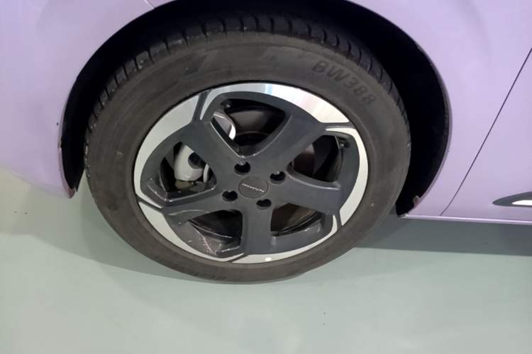 Used Dongfeng NAMMI 01 2024 New Edition 430 Plus Smart+ Left Front Wheel Hub
