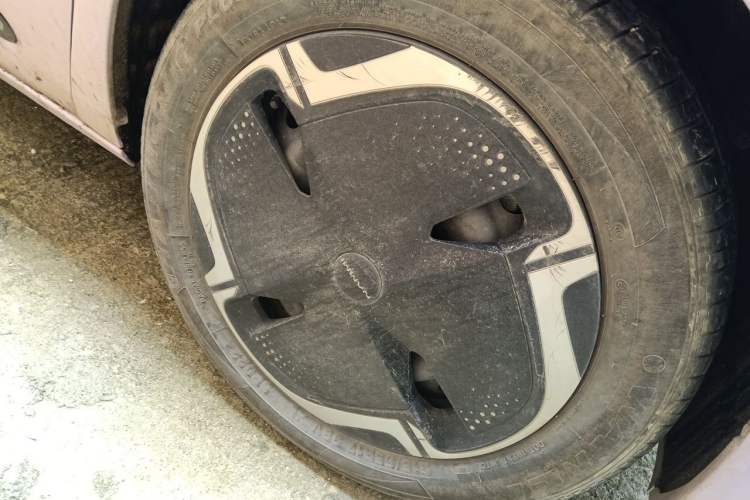 Used Dongfeng NAMMI 01 2024 New Edition 430 Plus Smart+ Right Front Wheel Hub